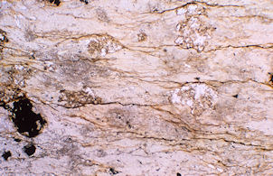 Figure 23a and 23b